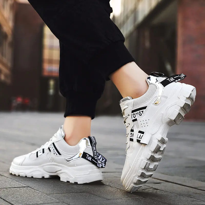 Zapatos deportivos casuales y  elegantes para hombre